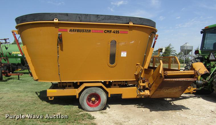 image for item DD8901 2009 HayBuster CMF-425 vertical feed mixer