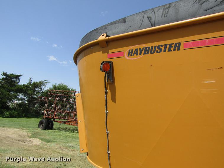 image for item DD8901 2009 HayBuster CMF-425 vertical feed mixer