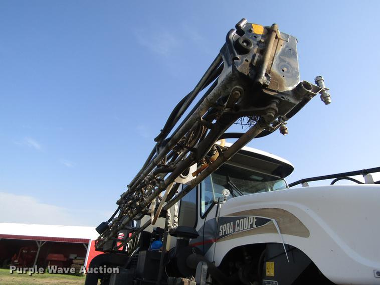 image for item DD8902 2009 SpraCoupe 4660 sprayer