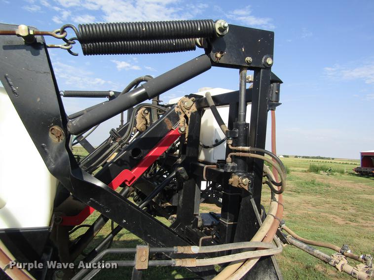 image for item DD8902 2009 SpraCoupe 4660 sprayer
