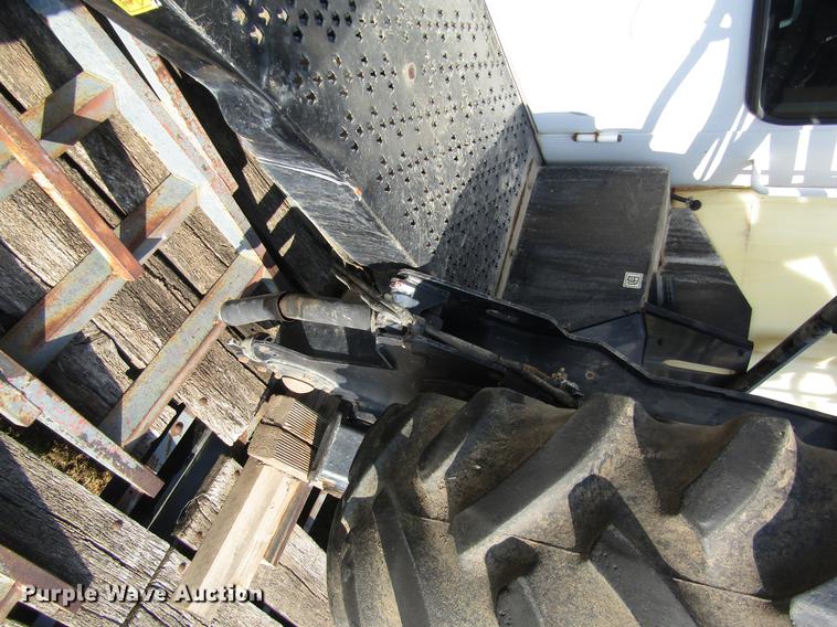 image for item DD8902 2009 SpraCoupe 4660 sprayer