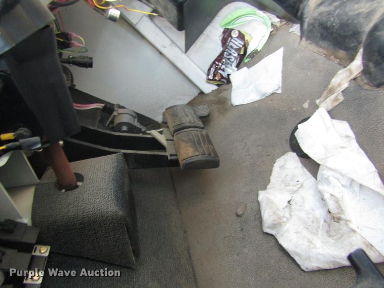 image for item DD8902 2009 SpraCoupe 4660 sprayer