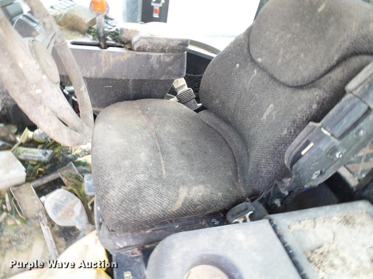 image for item DE5098 Ag-Chem RoGator RG1100 applicator