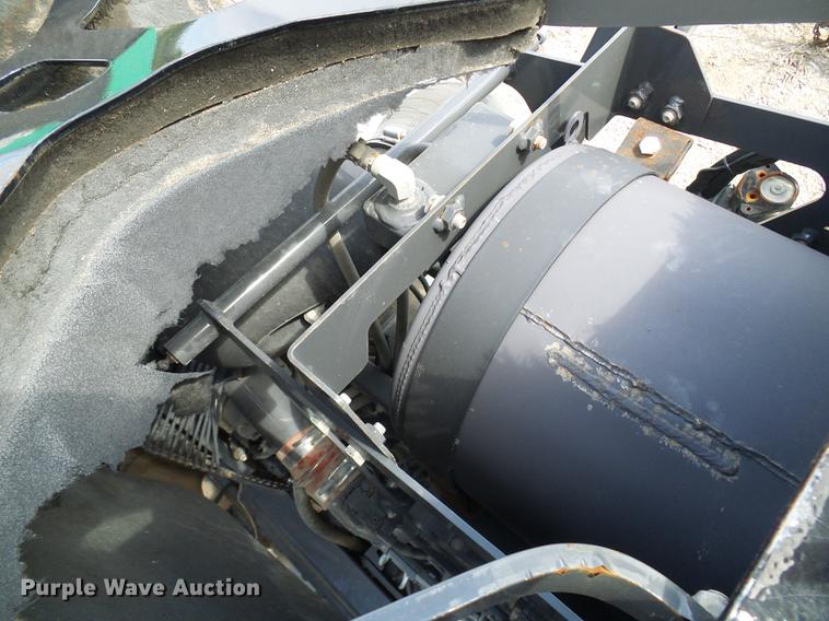 image for item DE5098 Ag-Chem RoGator RG1100 applicator