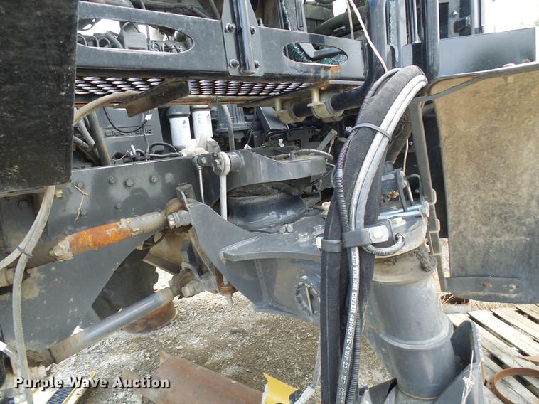 image for item DE5098 Ag-Chem RoGator RG1100 applicator