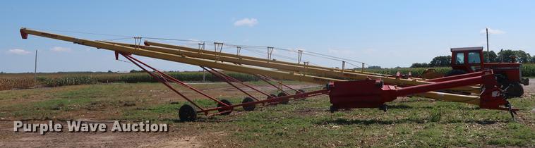 image for item DF2303 Westfield MK100-71 grain auger