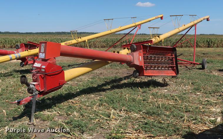 image for item DF2304 Westfield MK100-71 grain auger