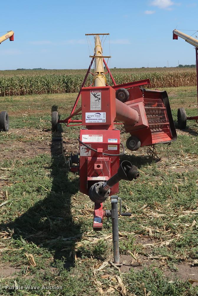 image for item DF2304 Westfield MK100-71 grain auger