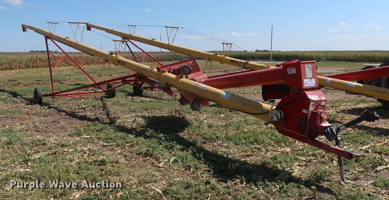 image for item DF2304 Westfield MK100-71 grain auger
