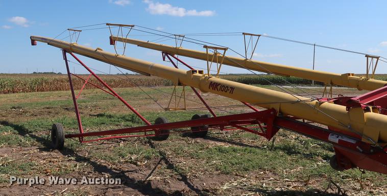 image for item DF2304 Westfield MK100-71 grain auger