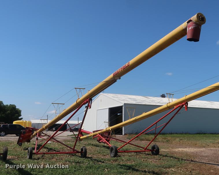 image for item DF2304 Westfield MK100-71 grain auger