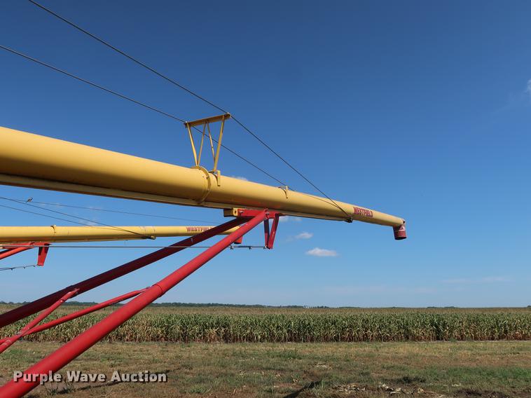 image for item DF2304 Westfield MK100-71 grain auger