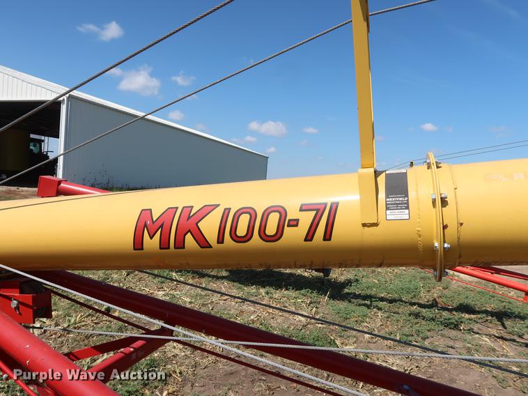 image for item DF2304 Westfield MK100-71 grain auger