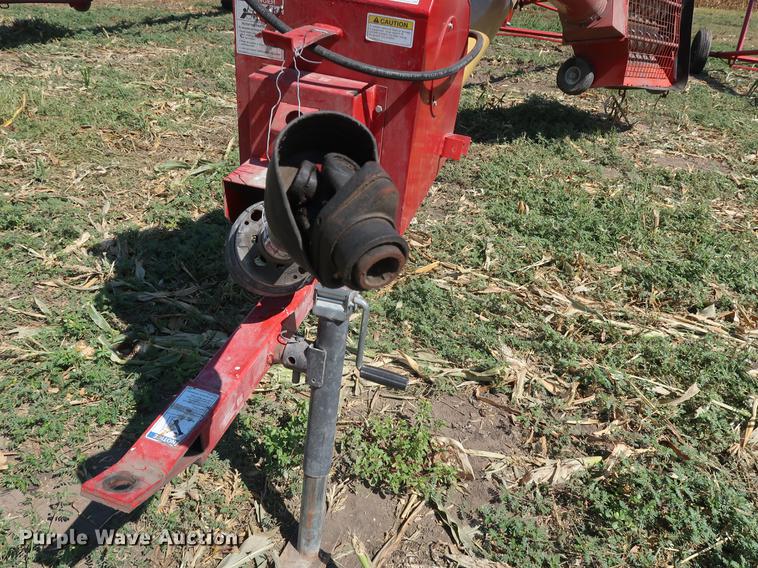 image for item DF2304 Westfield MK100-71 grain auger