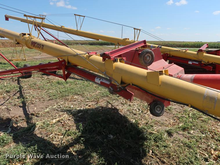 image for item DF2304 Westfield MK100-71 grain auger