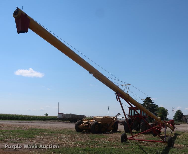 image for item DF2305 Westfield MK100-71 grain auger