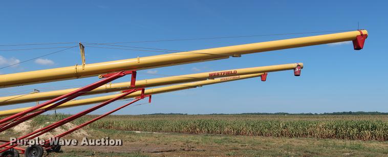 image for item DF2305 Westfield MK100-71 grain auger