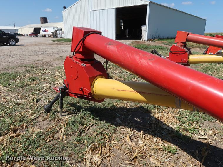 image for item DF2305 Westfield MK100-71 grain auger