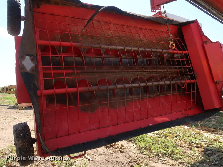 image for item DF2305 Westfield MK100-71 grain auger