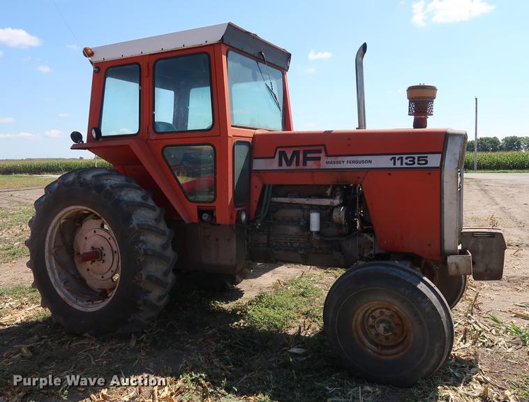 image for item DF2306 1976 Massey Ferguson 1135 tractor