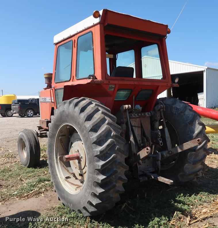 image for item DF2306 1976 Massey Ferguson 1135 tractor