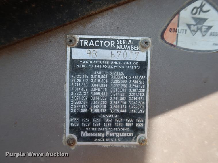 image for item DF2306 1976 Massey Ferguson 1135 tractor
