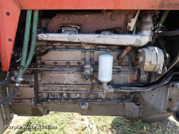 image for item DF2306 1976 Massey Ferguson 1135 tractor
