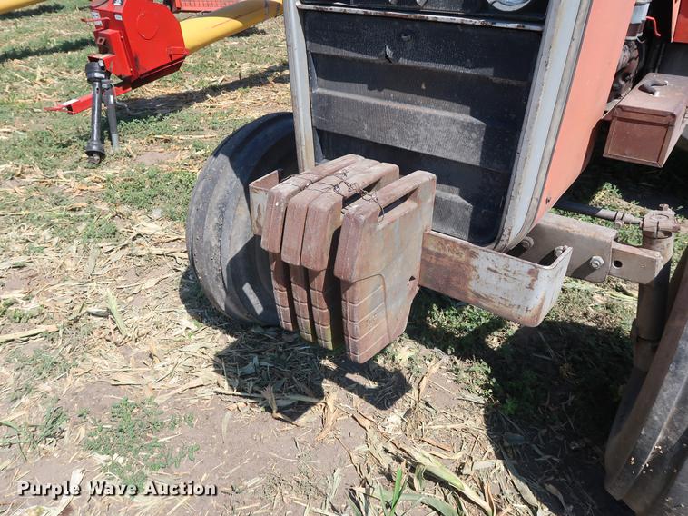 image for item DF2306 1976 Massey Ferguson 1135 tractor