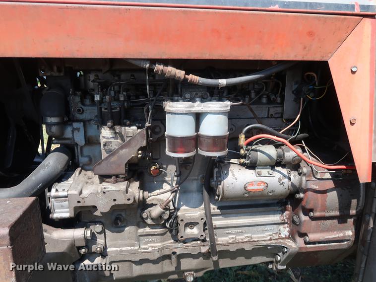 image for item DF2306 1976 Massey Ferguson 1135 tractor