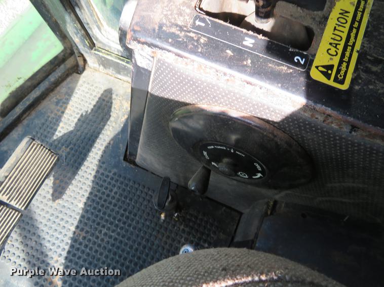 image for item DF9891 1980 John Deere 7720 RWA combine