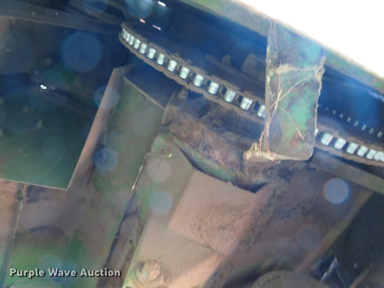 image for item DF9891 1980 John Deere 7720 RWA combine