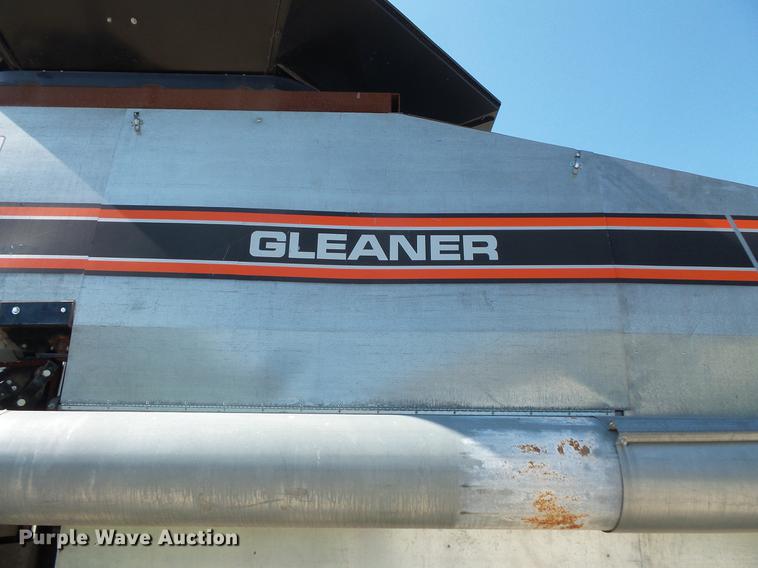 image for item DV9440 1992 Gleaner R52 combine