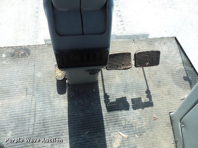 image for item DV9440 1992 Gleaner R52 combine