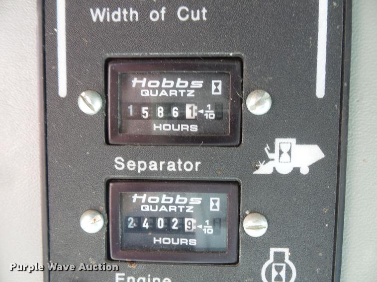 image for item DV9440 1992 Gleaner R52 combine