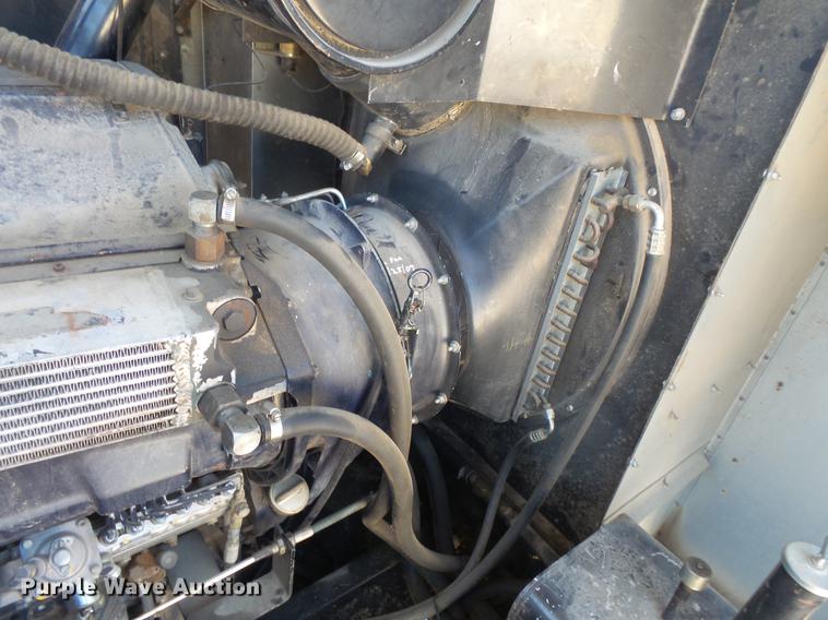 image for item DV9440 1992 Gleaner R52 combine