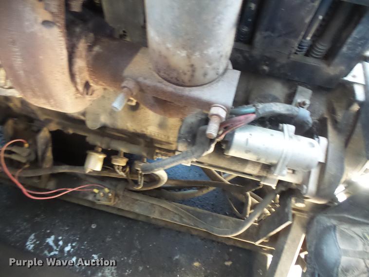 image for item DV9440 1992 Gleaner R52 combine