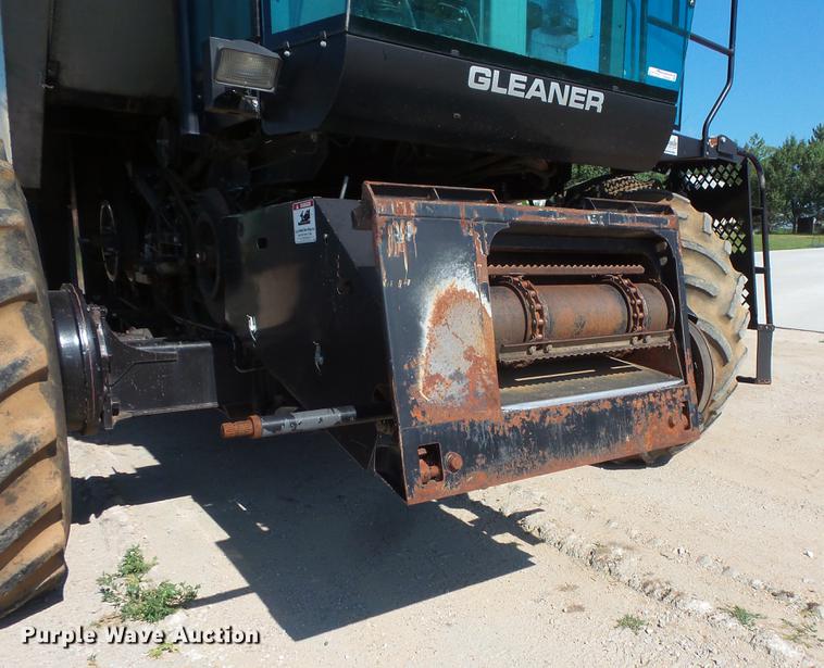 image for item DV9440 1992 Gleaner R52 combine