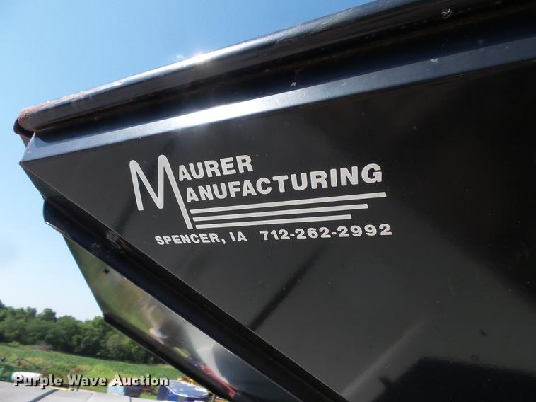 image for item DV9440 1992 Gleaner R52 combine