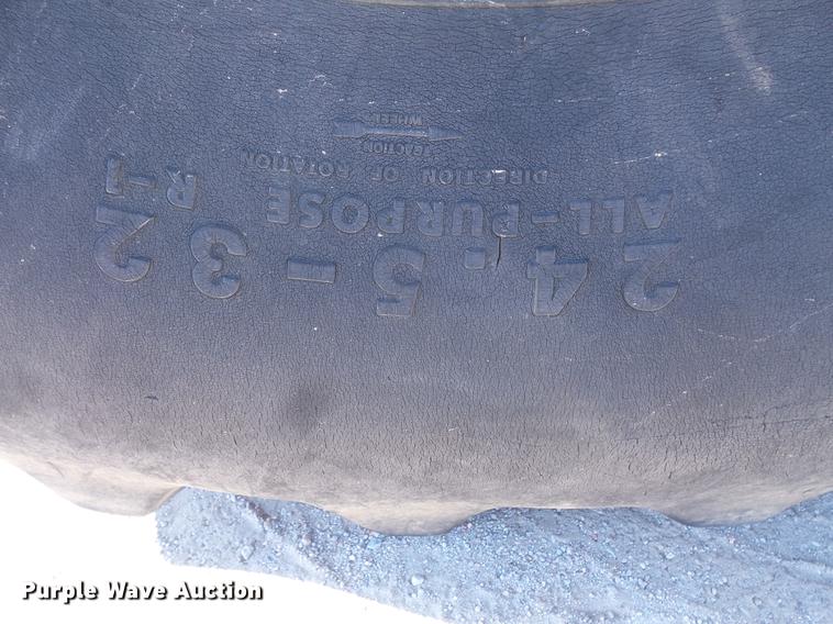 image for item DV9440 1992 Gleaner R52 combine