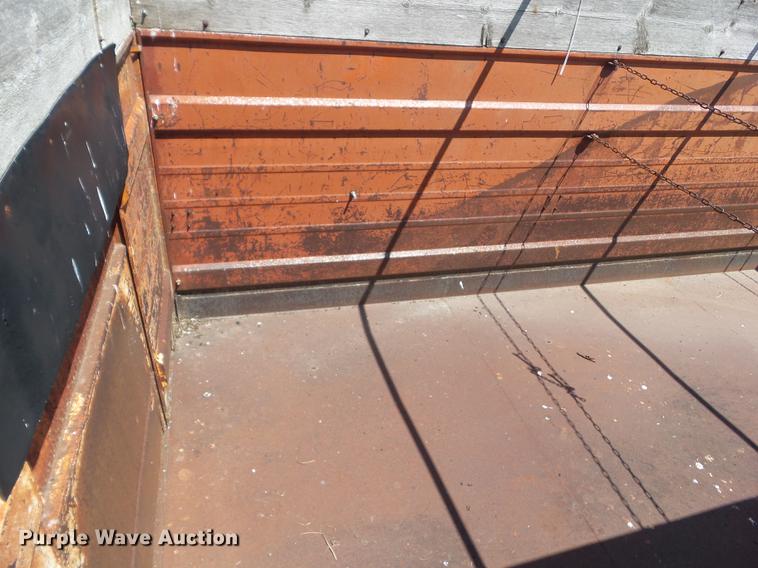 image for item DZ9403 1979 GMC C64 grain truck