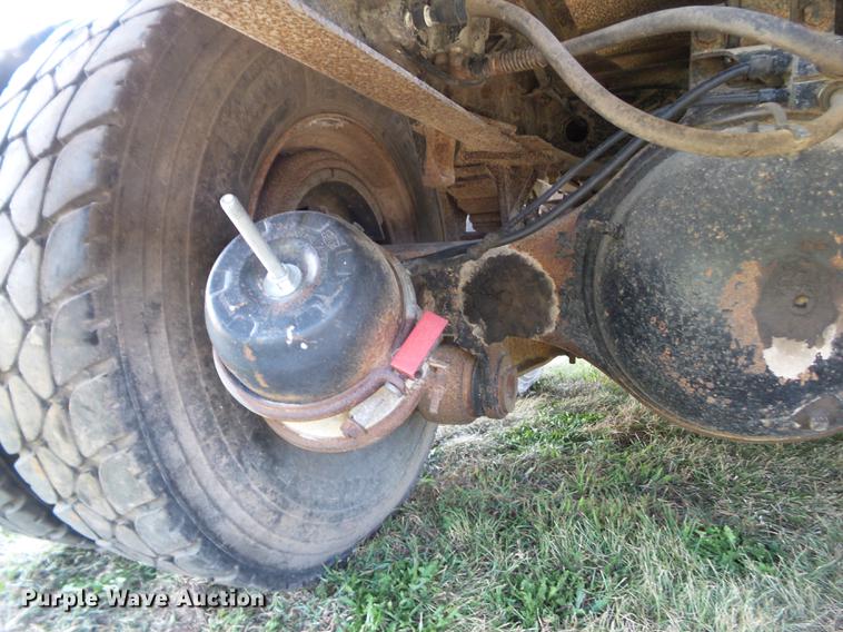 image for item DZ9403 1979 GMC C64 grain truck