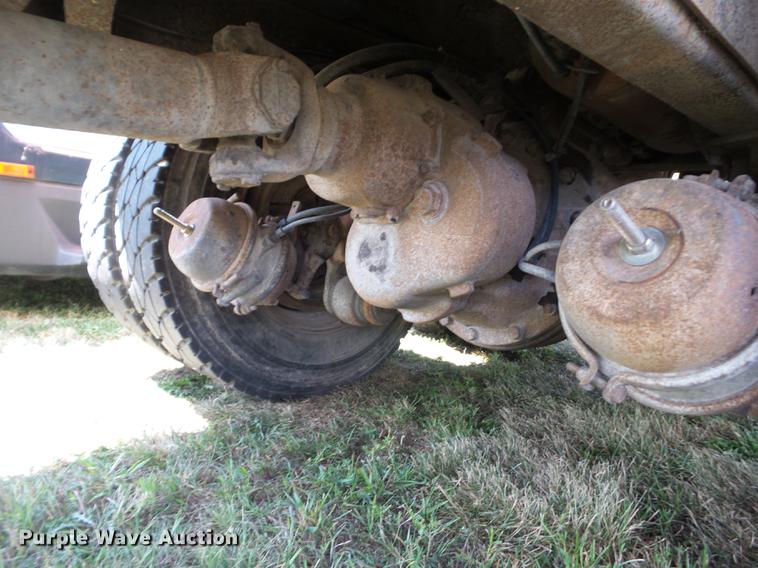 image for item DZ9403 1979 GMC C64 grain truck