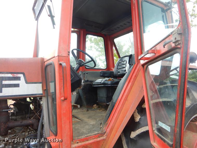 image for item EK9600 Massey Ferguson 1085 tractor