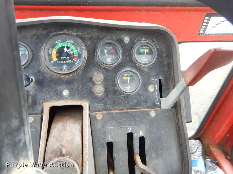 image for item EK9600 Massey Ferguson 1085 tractor