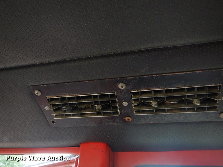 image for item EK9600 Massey Ferguson 1085 tractor