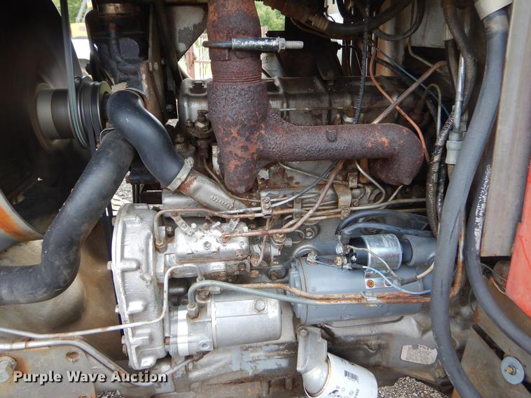 image for item EK9600 Massey Ferguson 1085 tractor