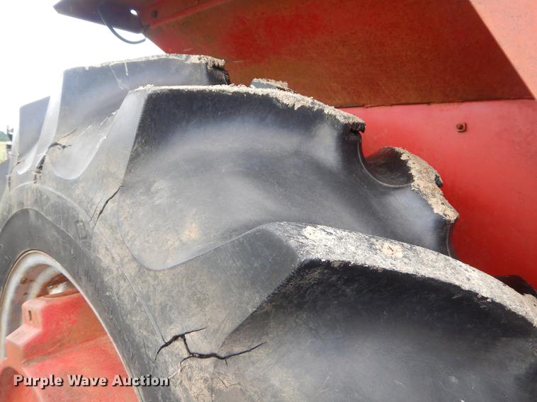 image for item EK9600 Massey Ferguson 1085 tractor