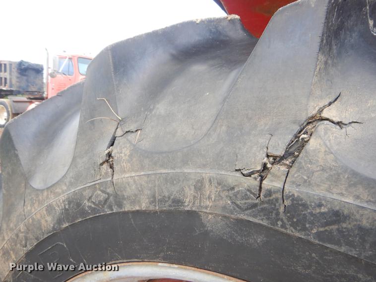 image for item EK9600 Massey Ferguson 1085 tractor