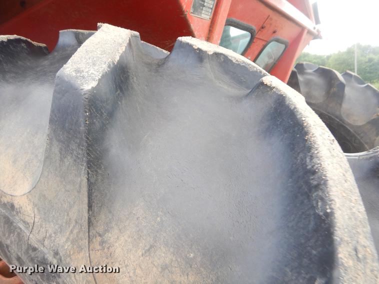 image for item EK9600 Massey Ferguson 1085 tractor