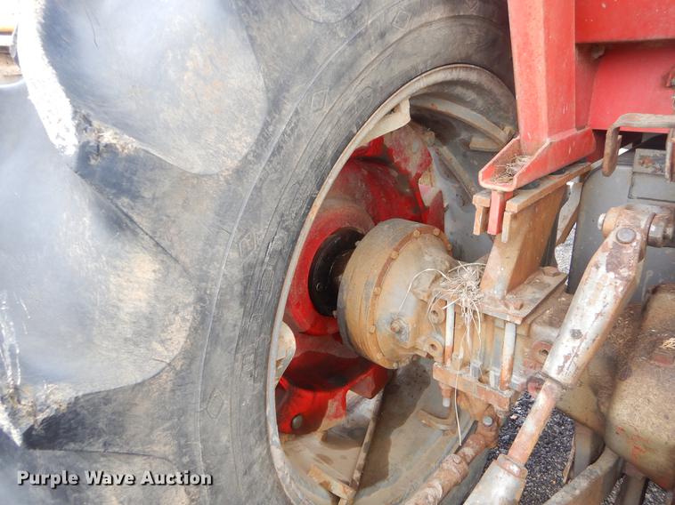 image for item EK9600 Massey Ferguson 1085 tractor